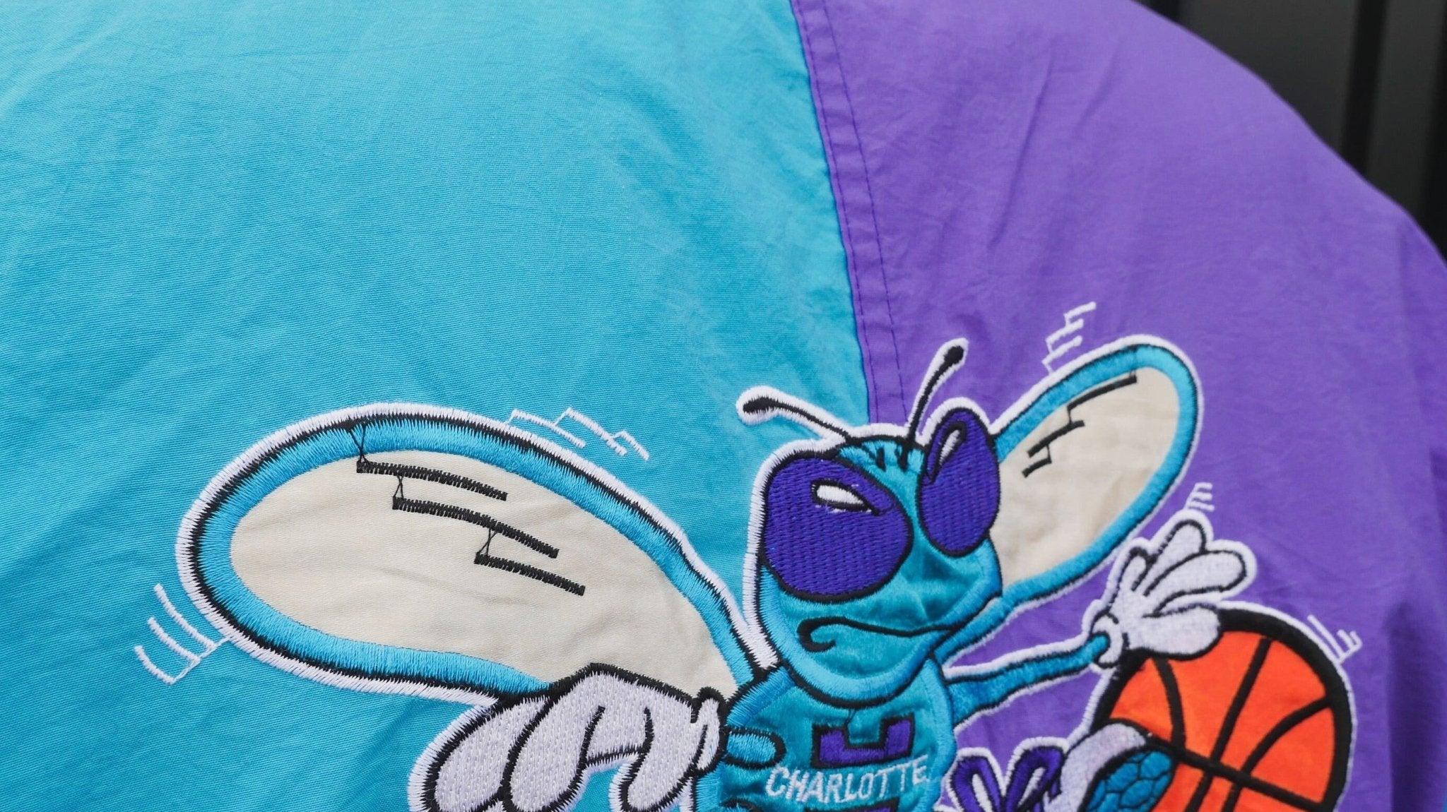 VINTAGE TRACK JACKETS - Peeces