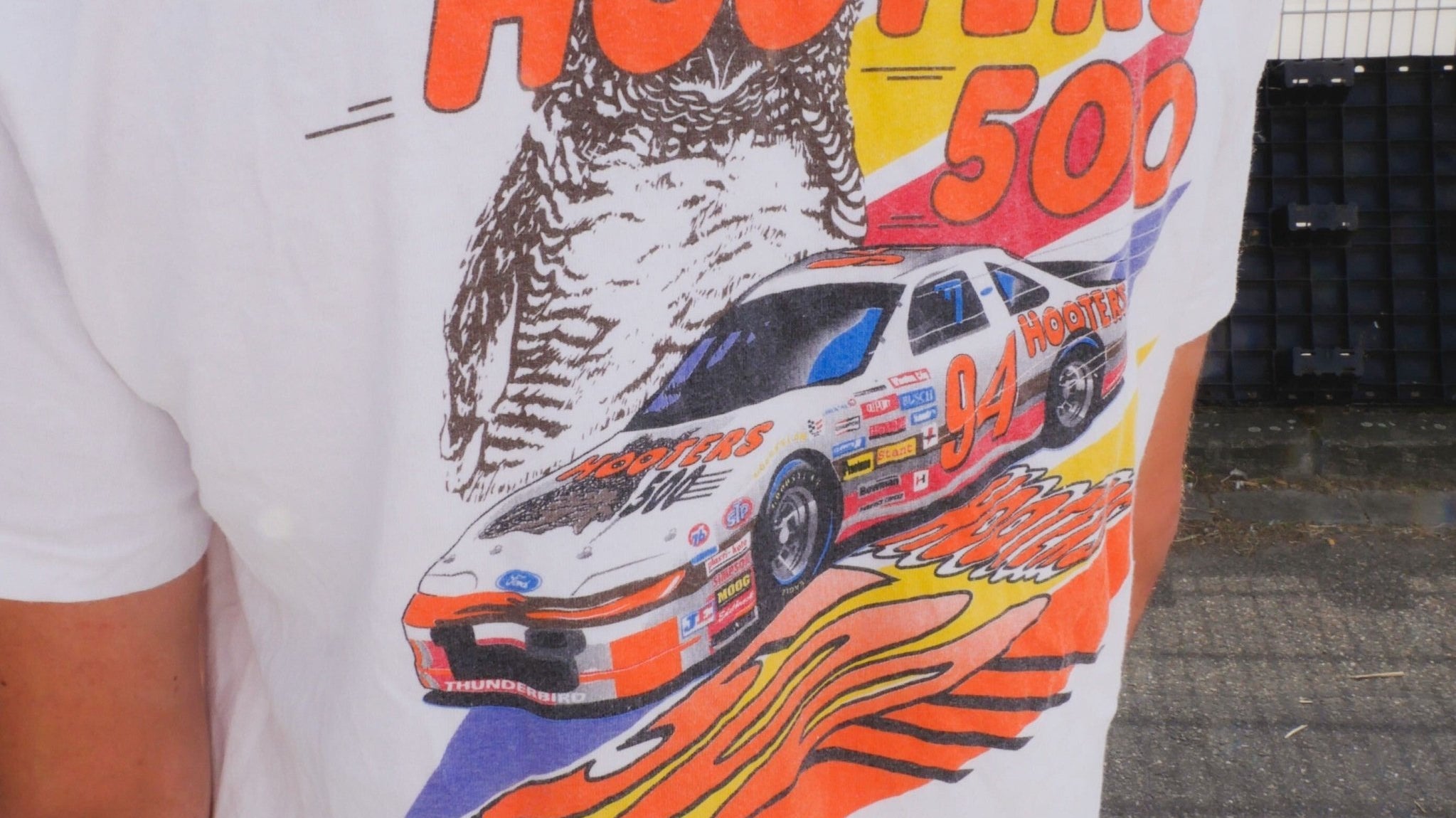 WAYS TO STYLE: VINTAGE SHIRTS - Peeces