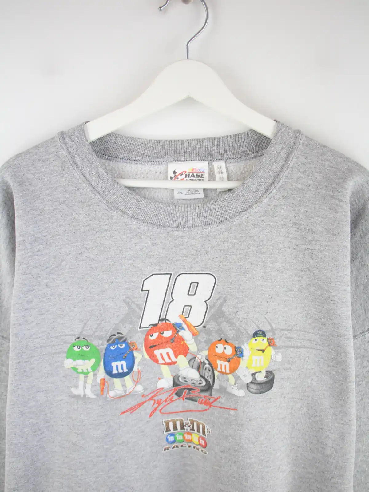 Chase Sweater Grau XXL – Detailansicht Vorderseite