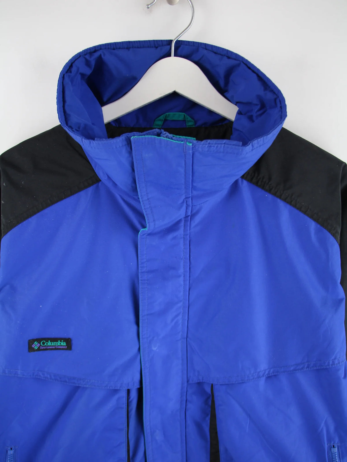 Columbia Leichte Jacke Blau L – Detailansicht Vorderseite
