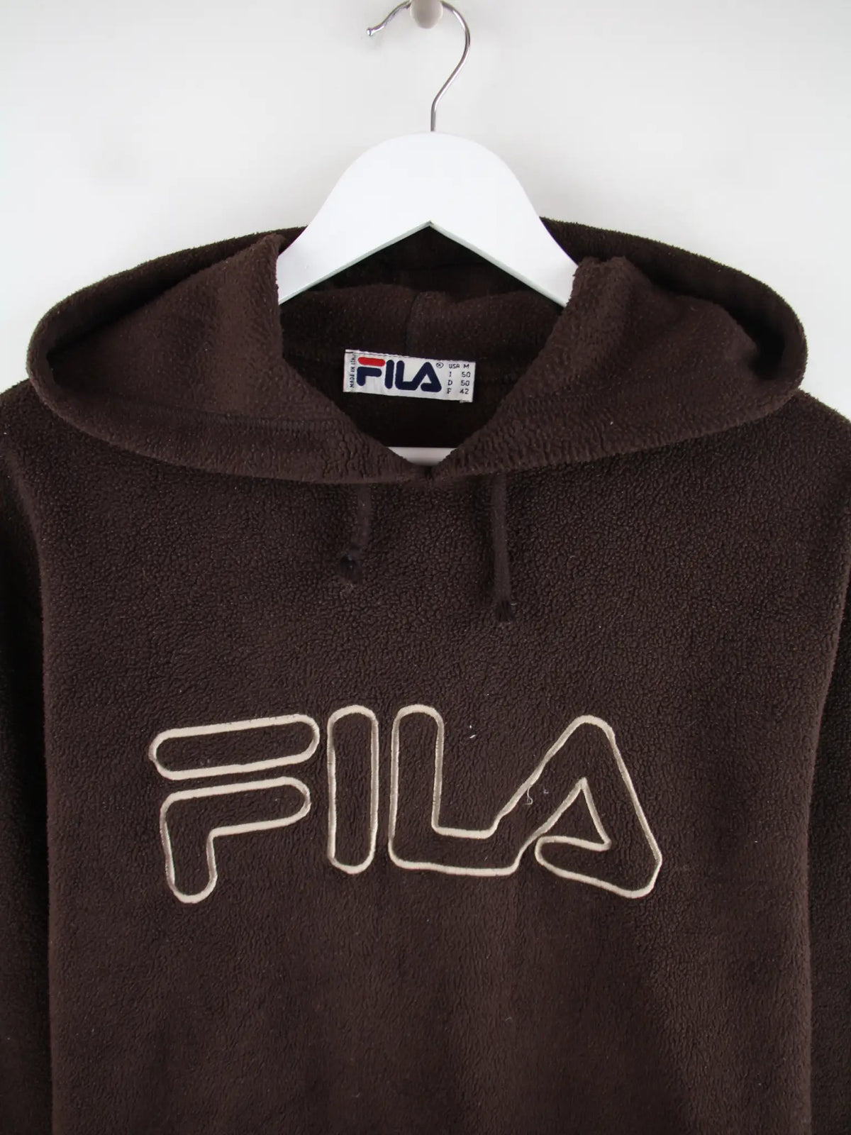 Fila Fleece Braun M – Detailansicht Vorderseite