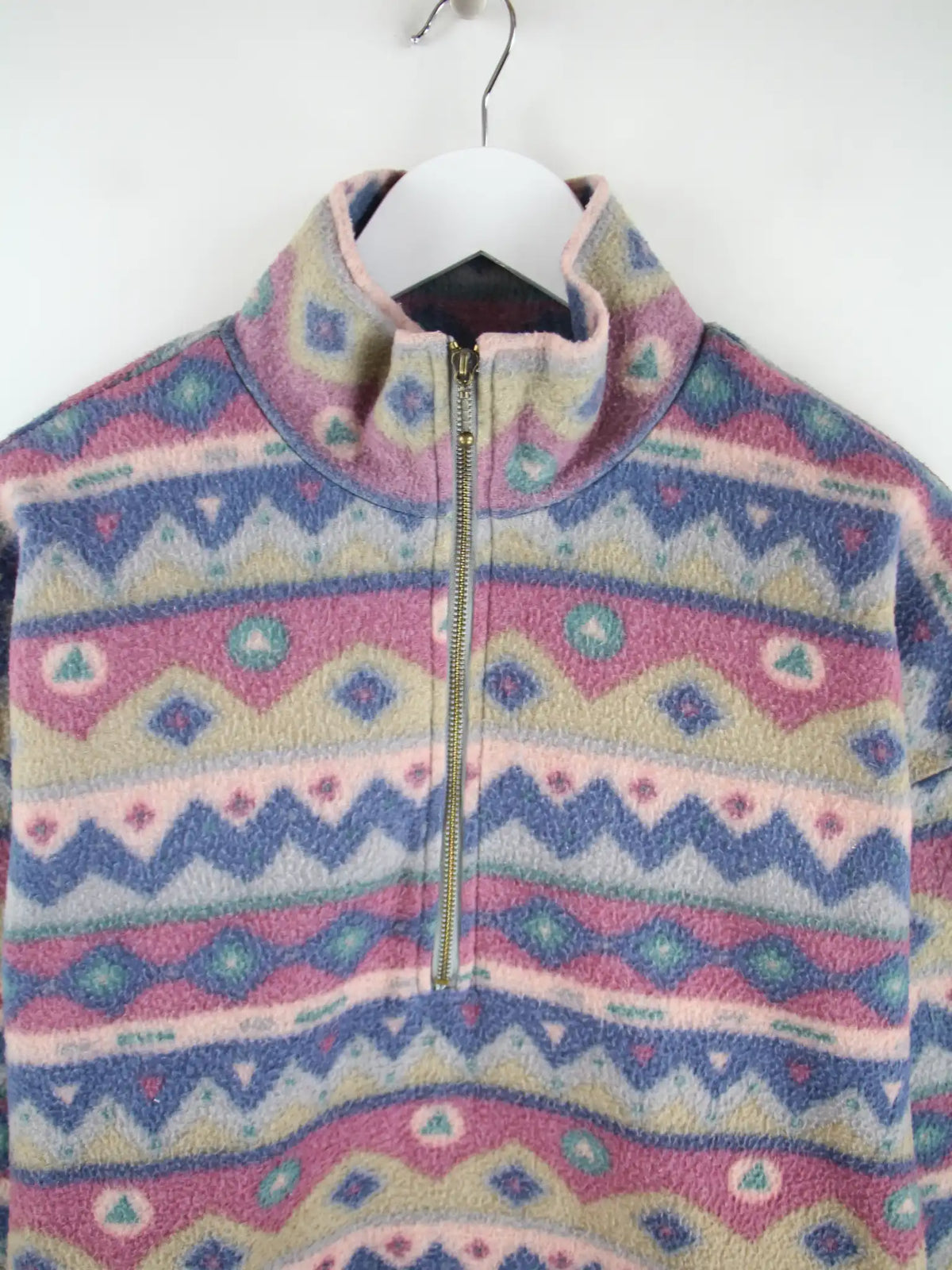 Le Frog Fleece Mehrfarbig XL – Detailansicht Vorderseite
