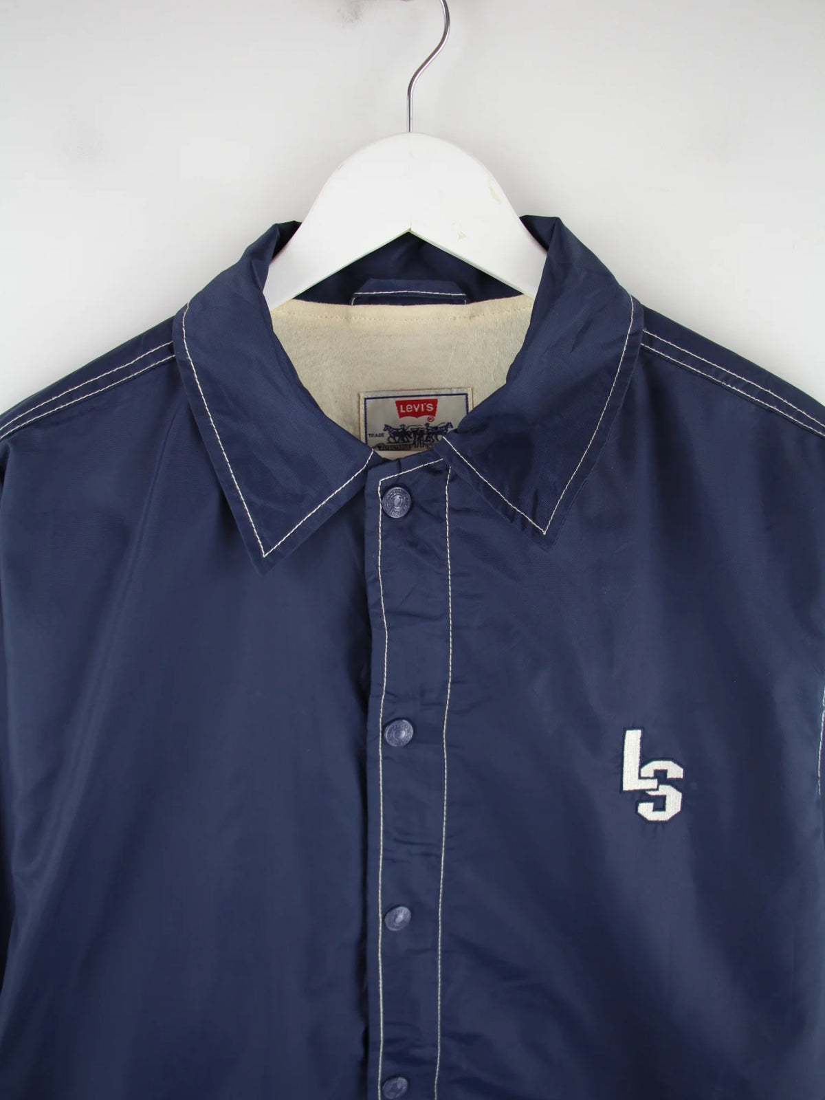 Levi's Leichte Jacke Blau M – Detailansicht Vorderseite