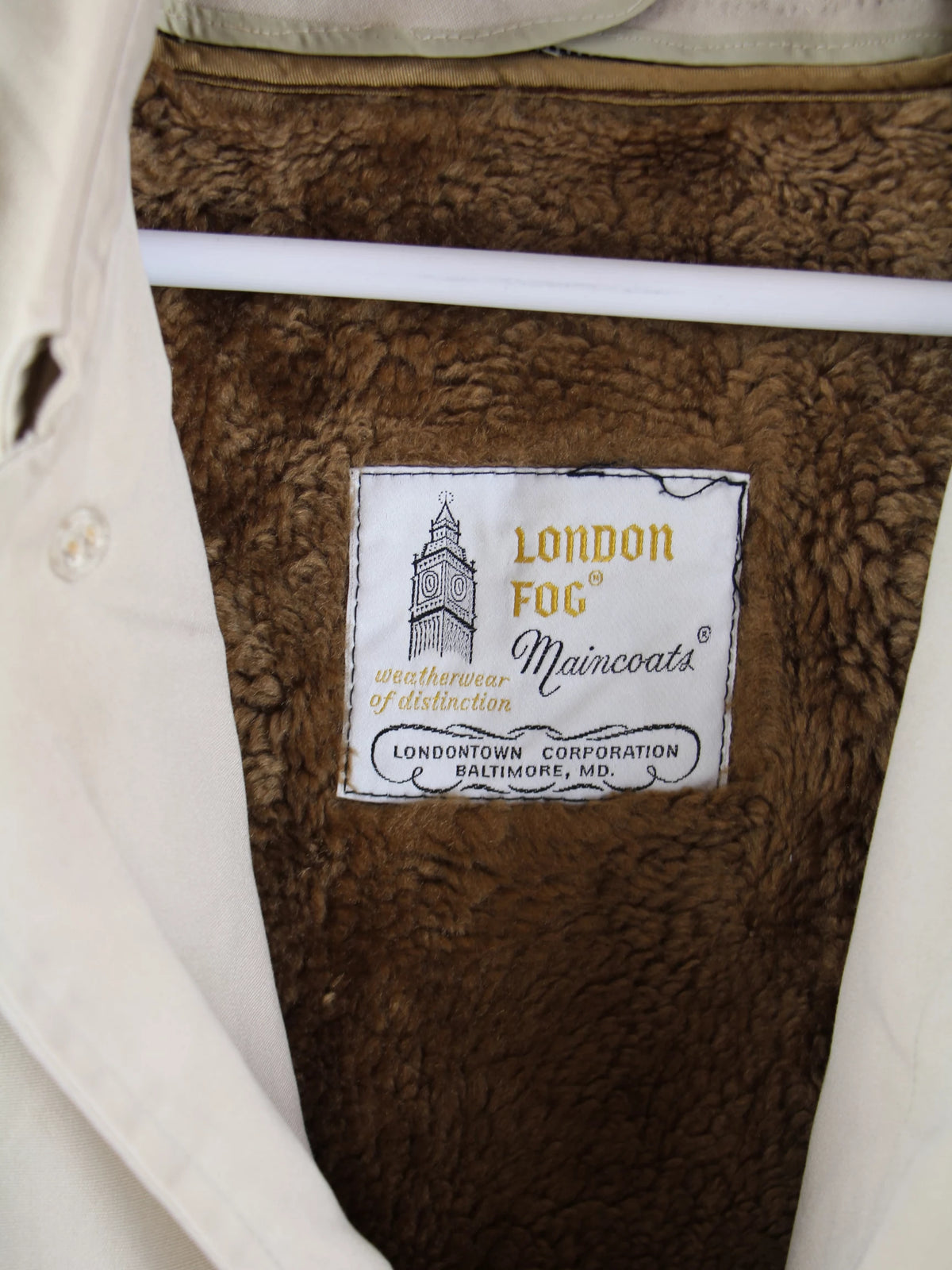 London Fog Mantel Beige L – Etikett