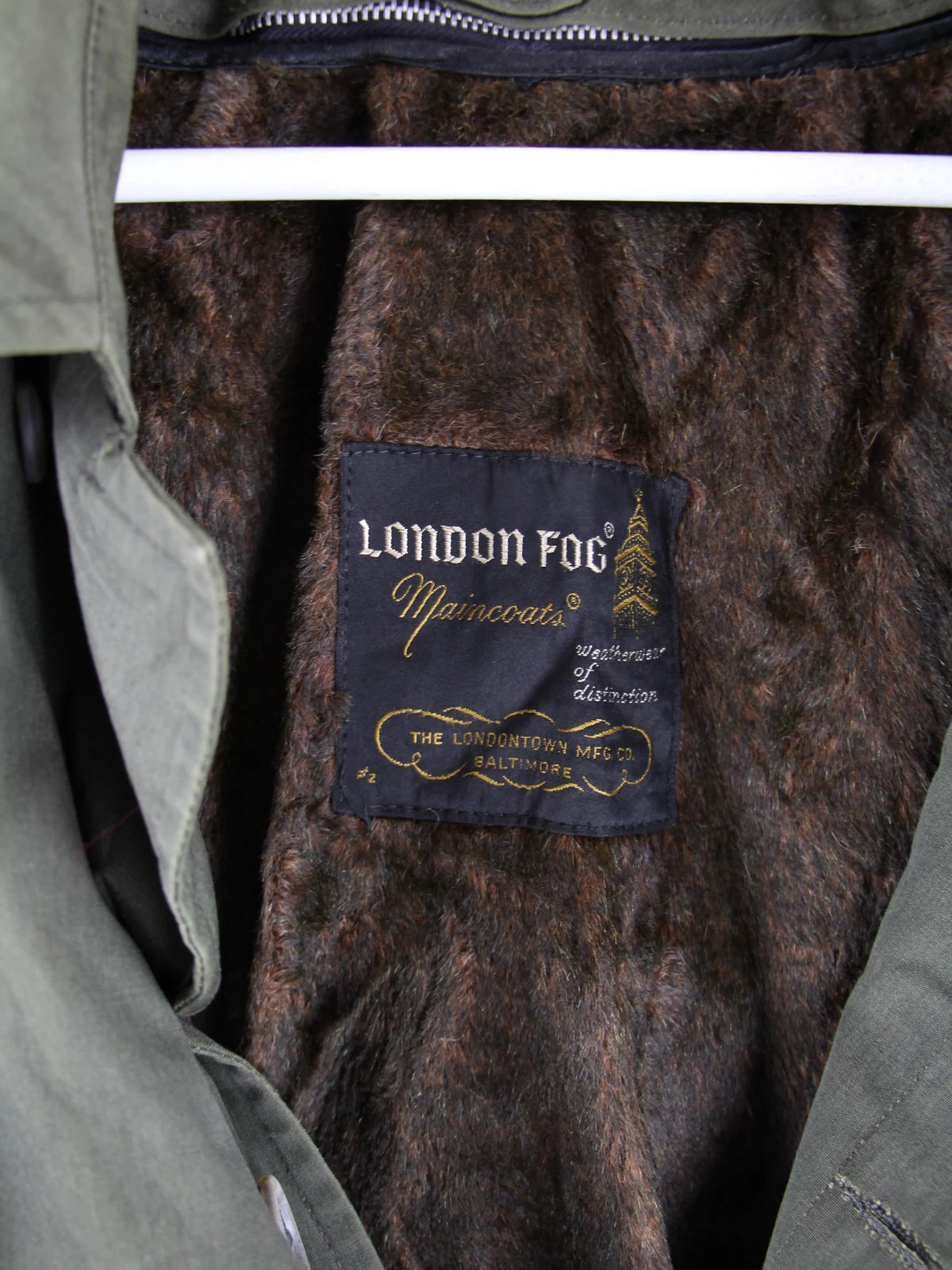 London Fog Mantel Olive XL – Etikett