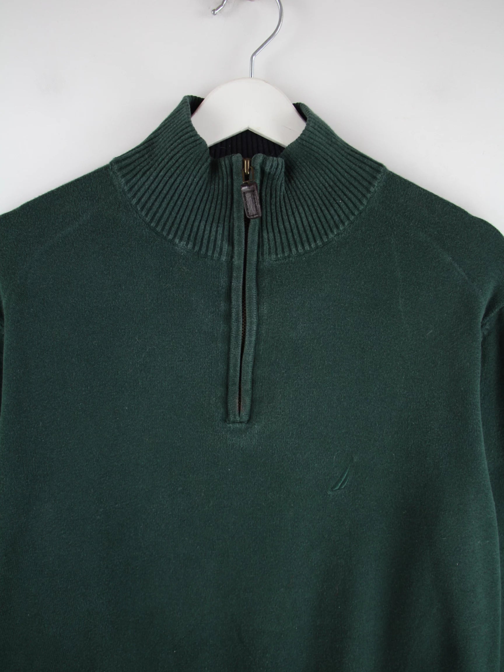 Nautica Pullover Grün M – Detailansicht Vorderseite