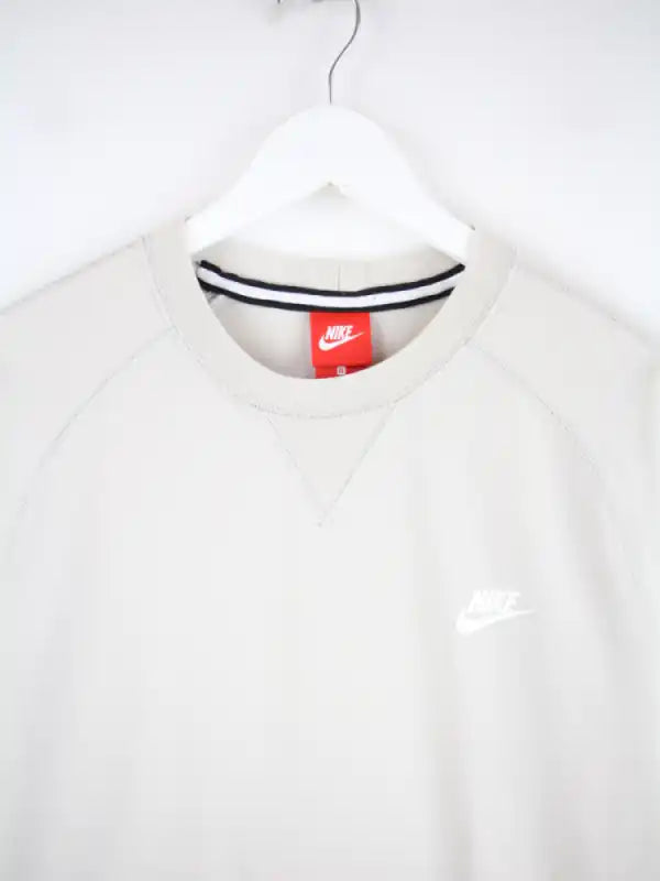 Nike T-Shirt Beige XL – Detailansicht Vorderseite