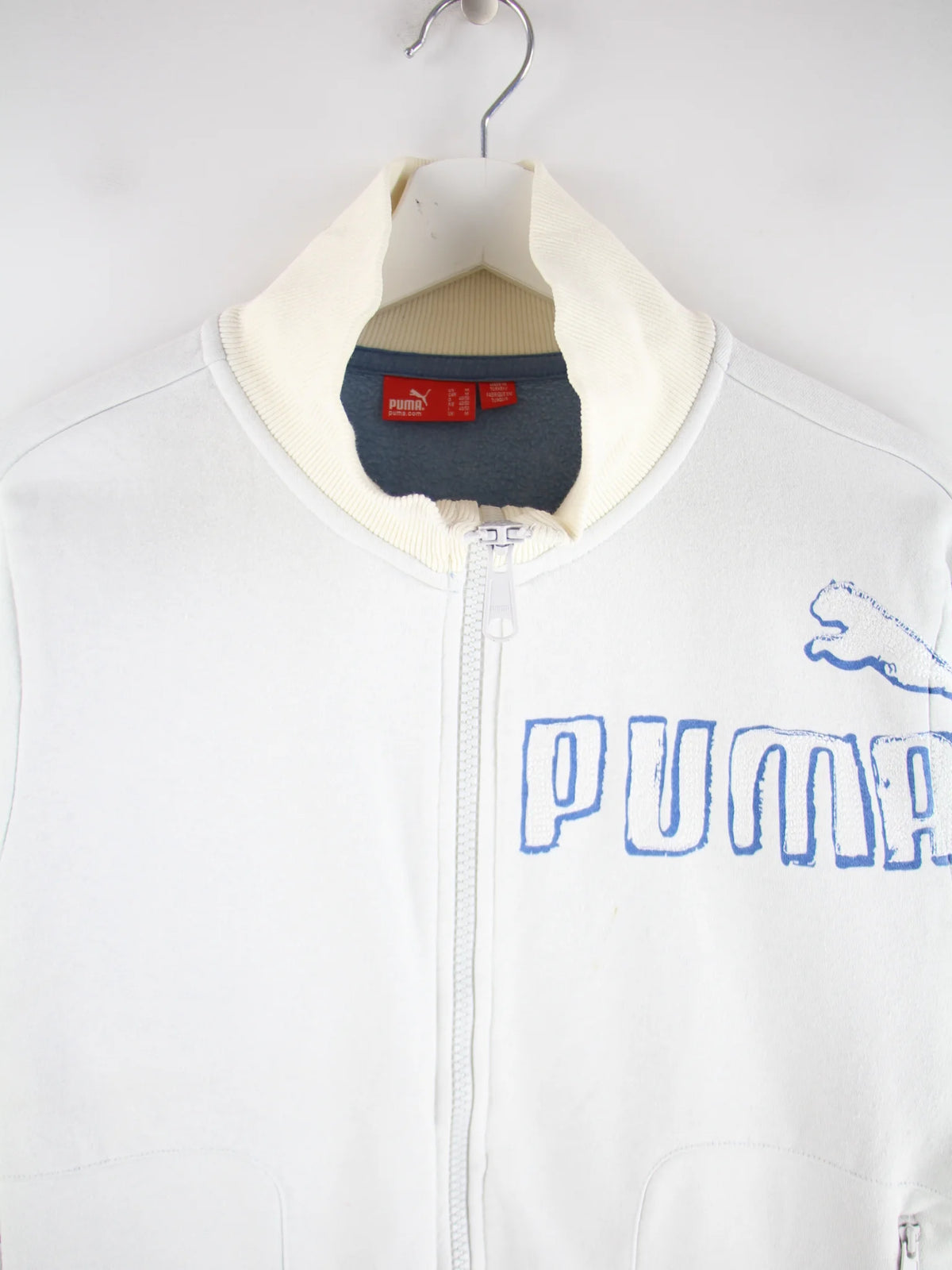 Puma Sweatjacke Weiß M – Detailansicht Vorderseite
