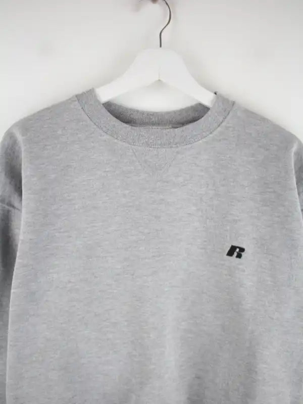 Russell Athletic Sweater Grau M – Detailansicht Vorderseite