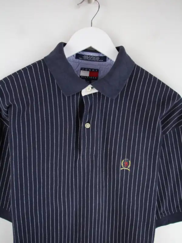 Tommy Hilfiger Polo Blau M – Detailansicht Vorderseite