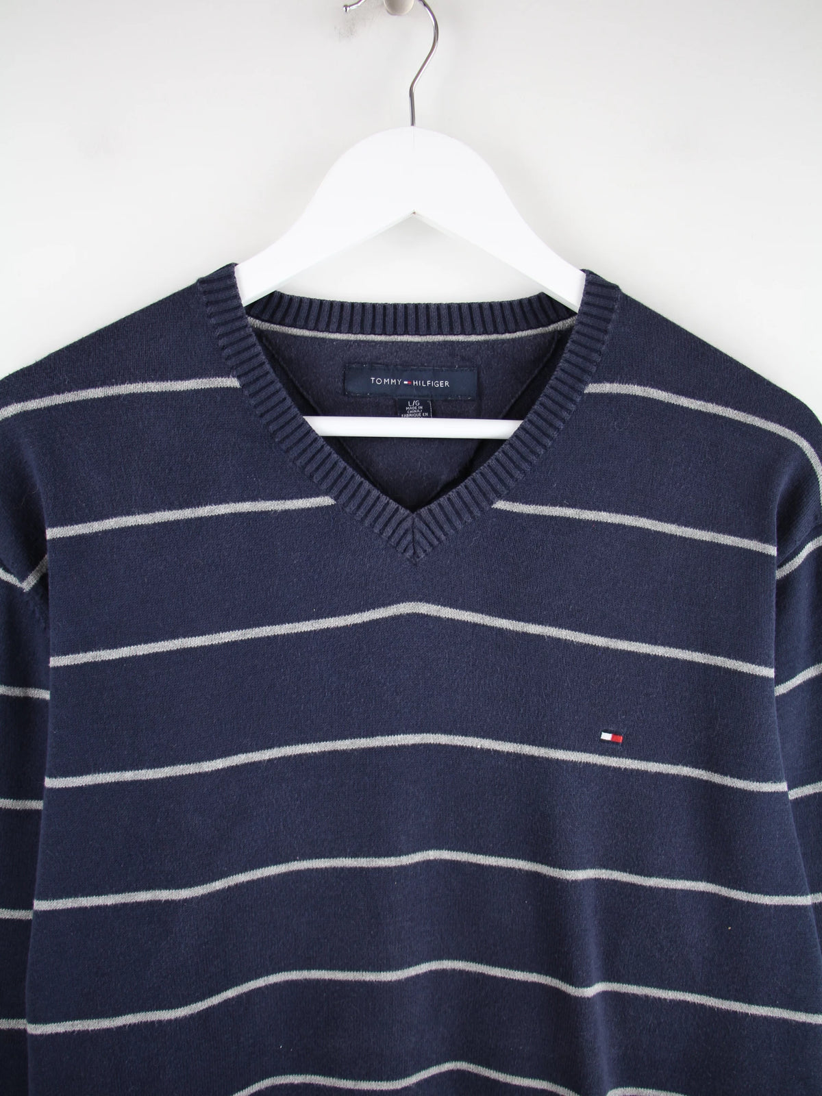 Tommy Hilfiger Pullover Blau L – Detailansicht Vorderseite