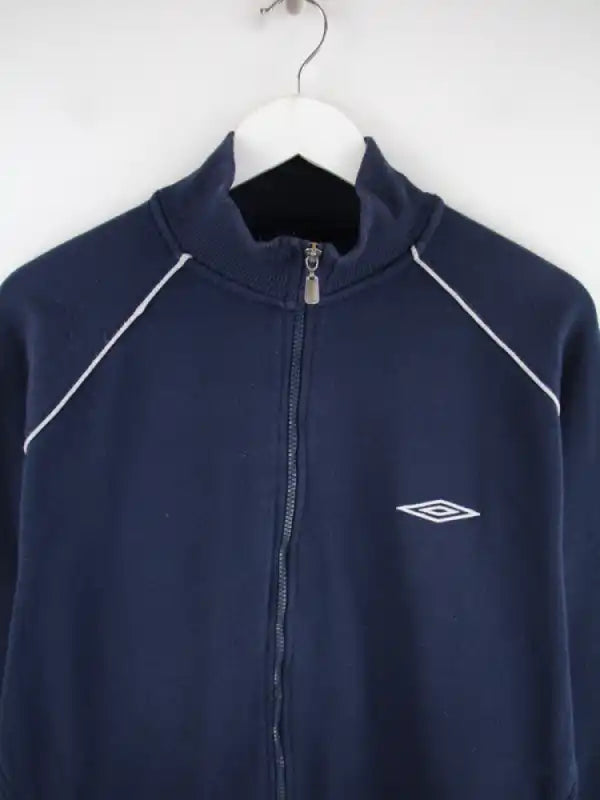 Umbro Sweatjacke Blau L – Detailansicht Vorderseite