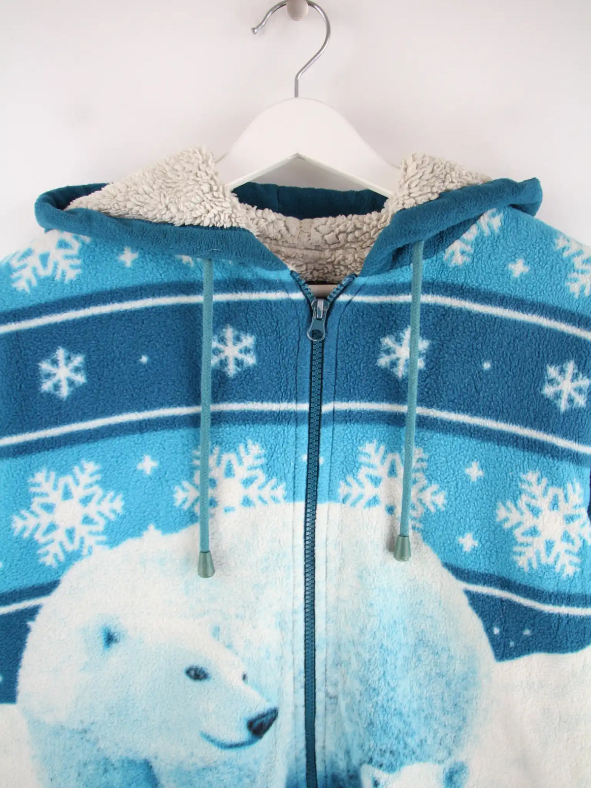 Vintage Fleece Blau M – Detailansicht Vorderseite