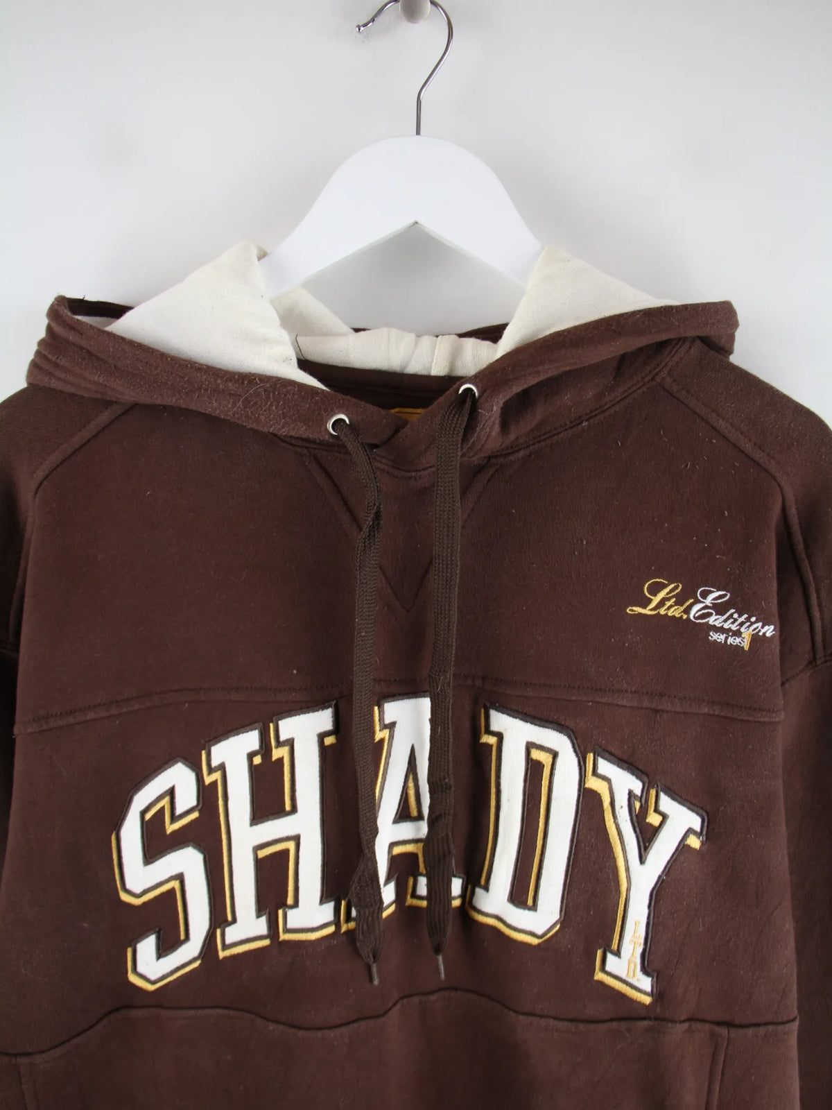 Vintage Hoodie Braun XXL – Detailansicht Vorderseite