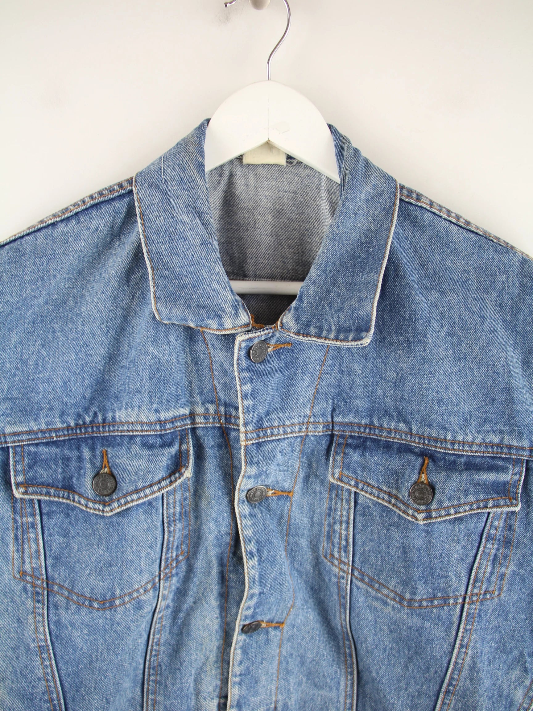 Vintage Jeansjacke Blau L – Detailansicht Vorderseite