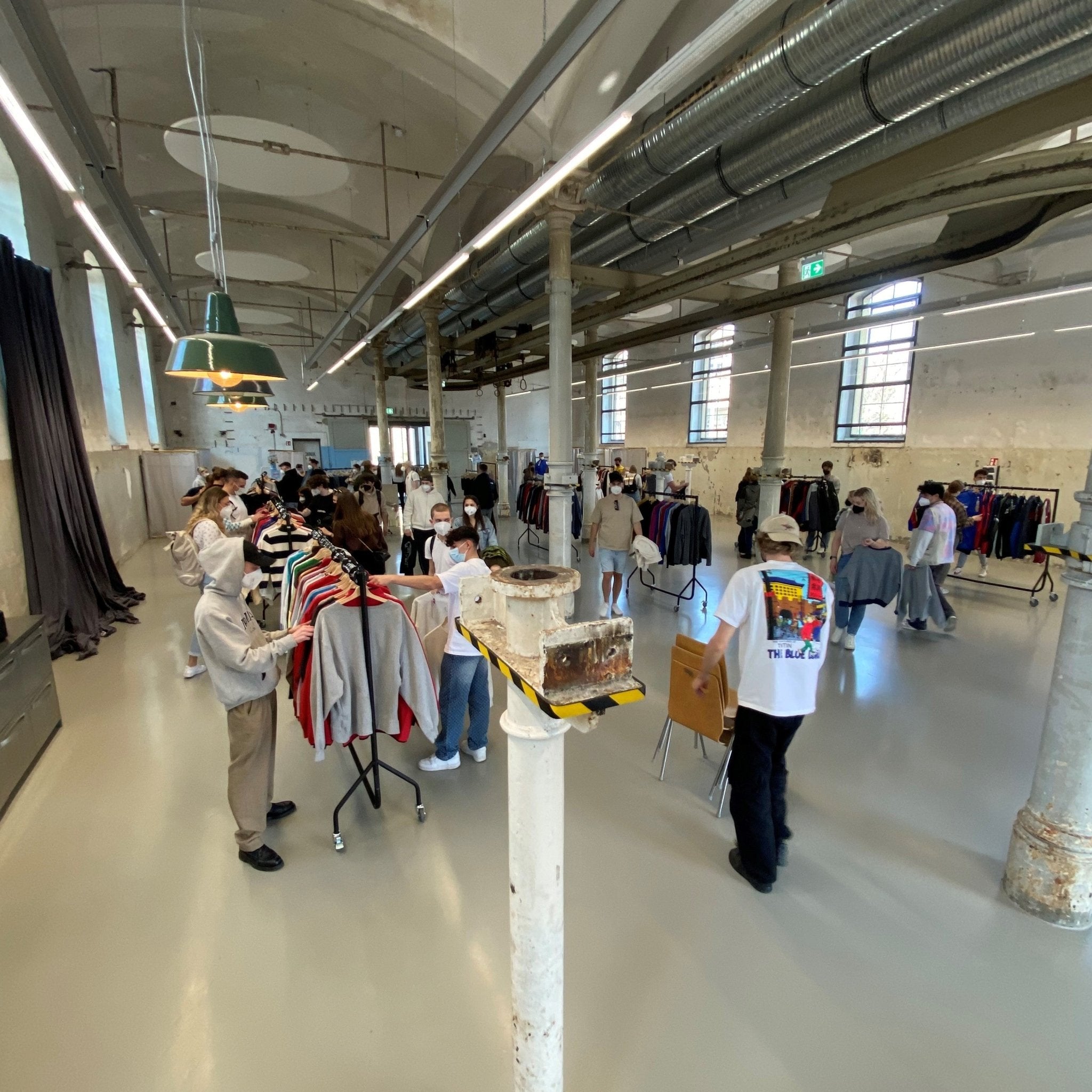 KARLSRUHE VINTAGE STORE GUIDE - Peeces