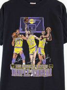 Nutmeg 90s Vintage NBA Lakers Print T-Shirt Schwarz XL (detail image 1)