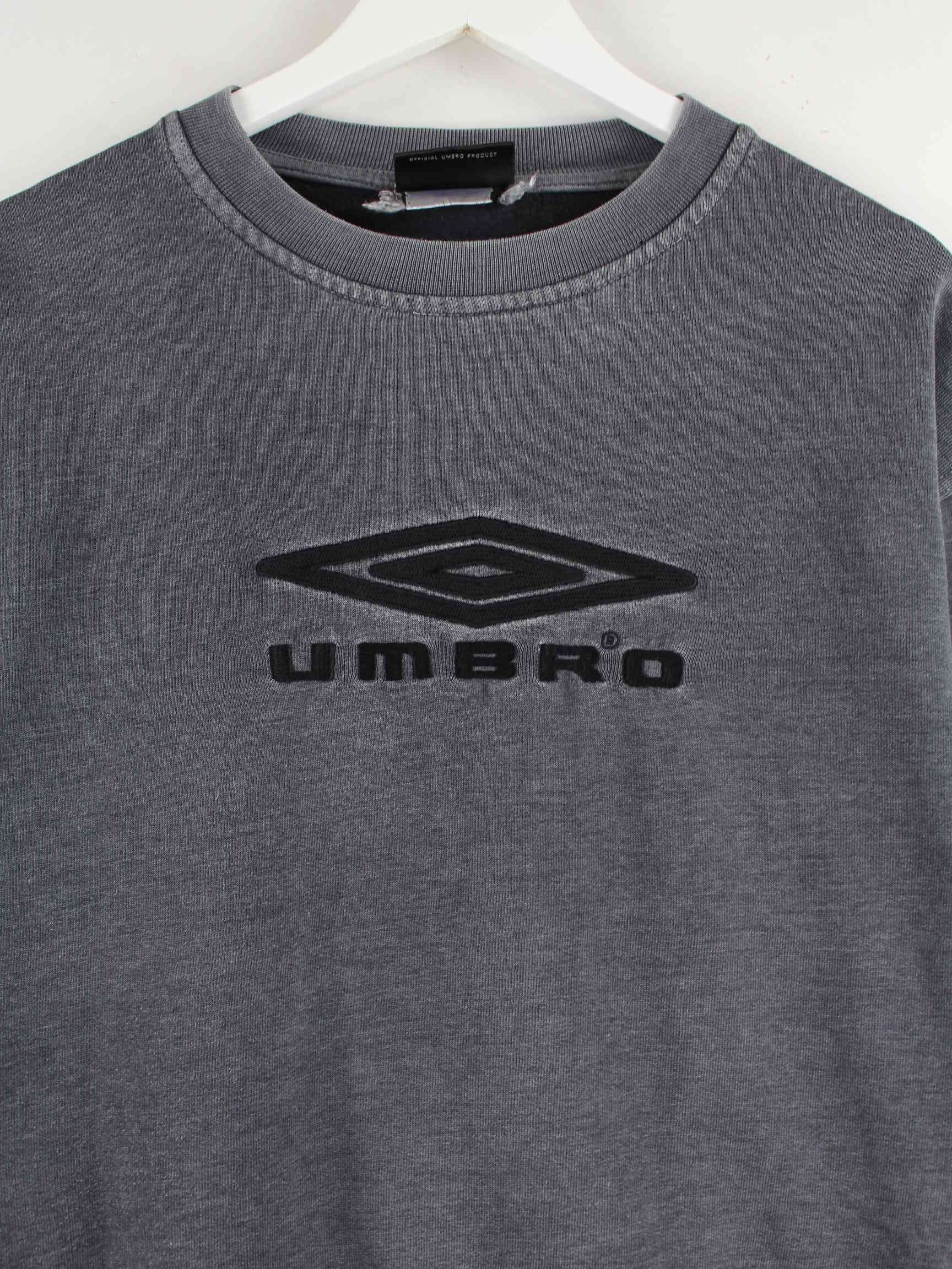 Umbro 90s Vintage Embroidered Sweater Grau M (detail image 1)