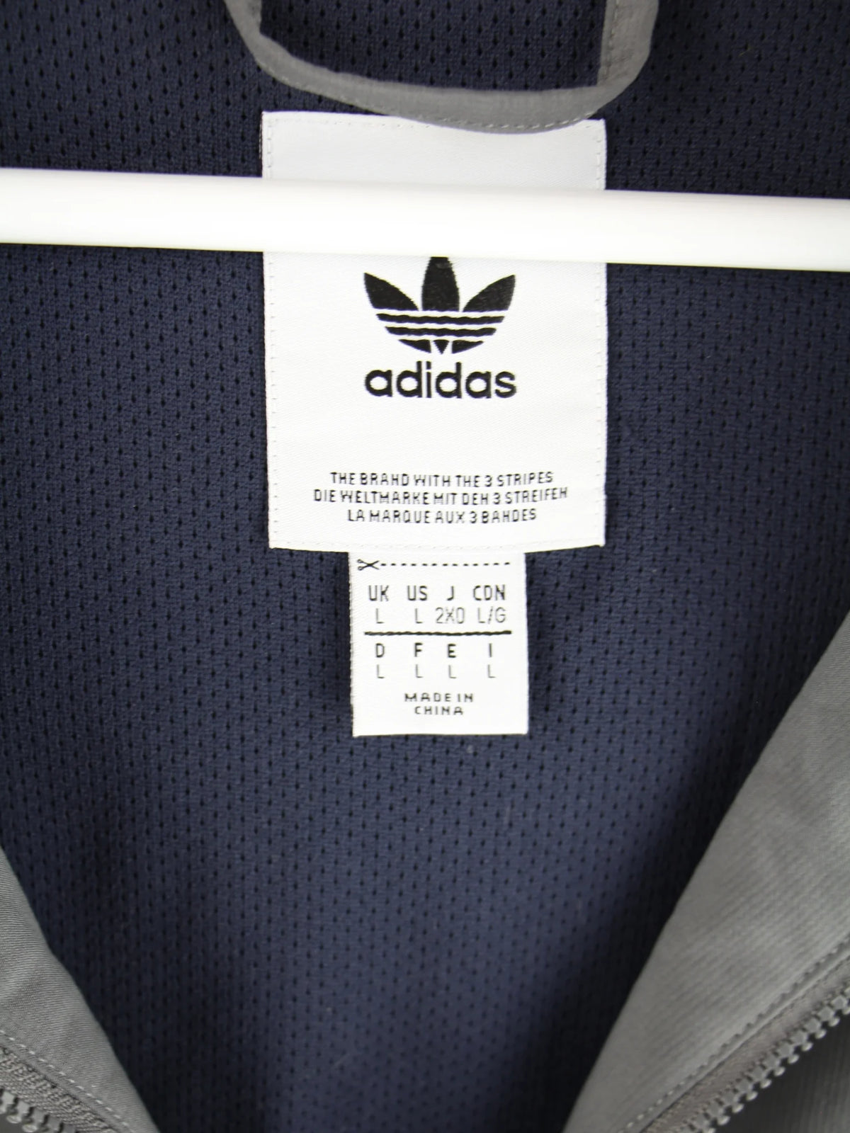 Adidas Windbreaker Grau L – Etikett