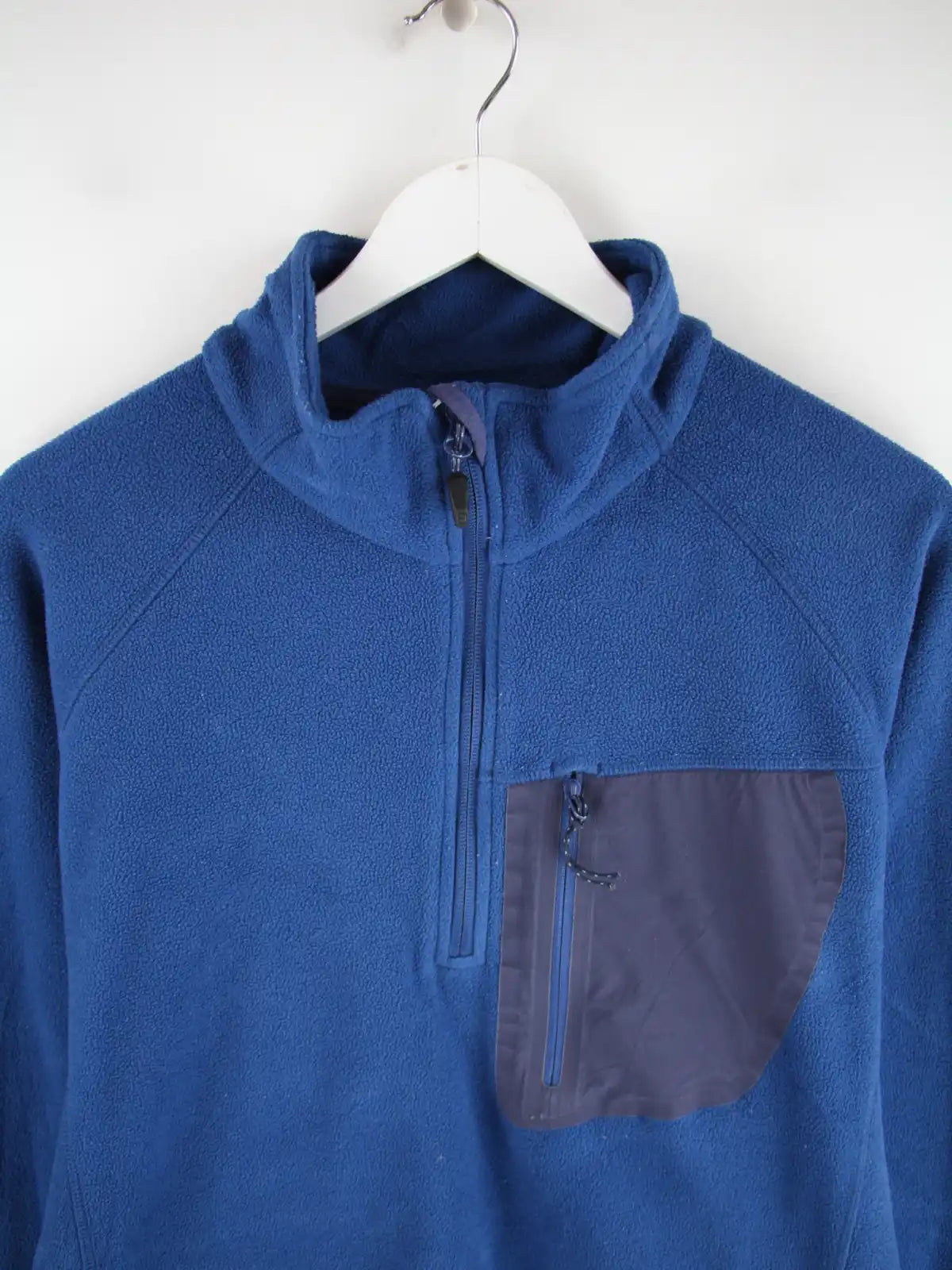 Berghaus Fleece Blau XL – Detailansicht Vorderseite