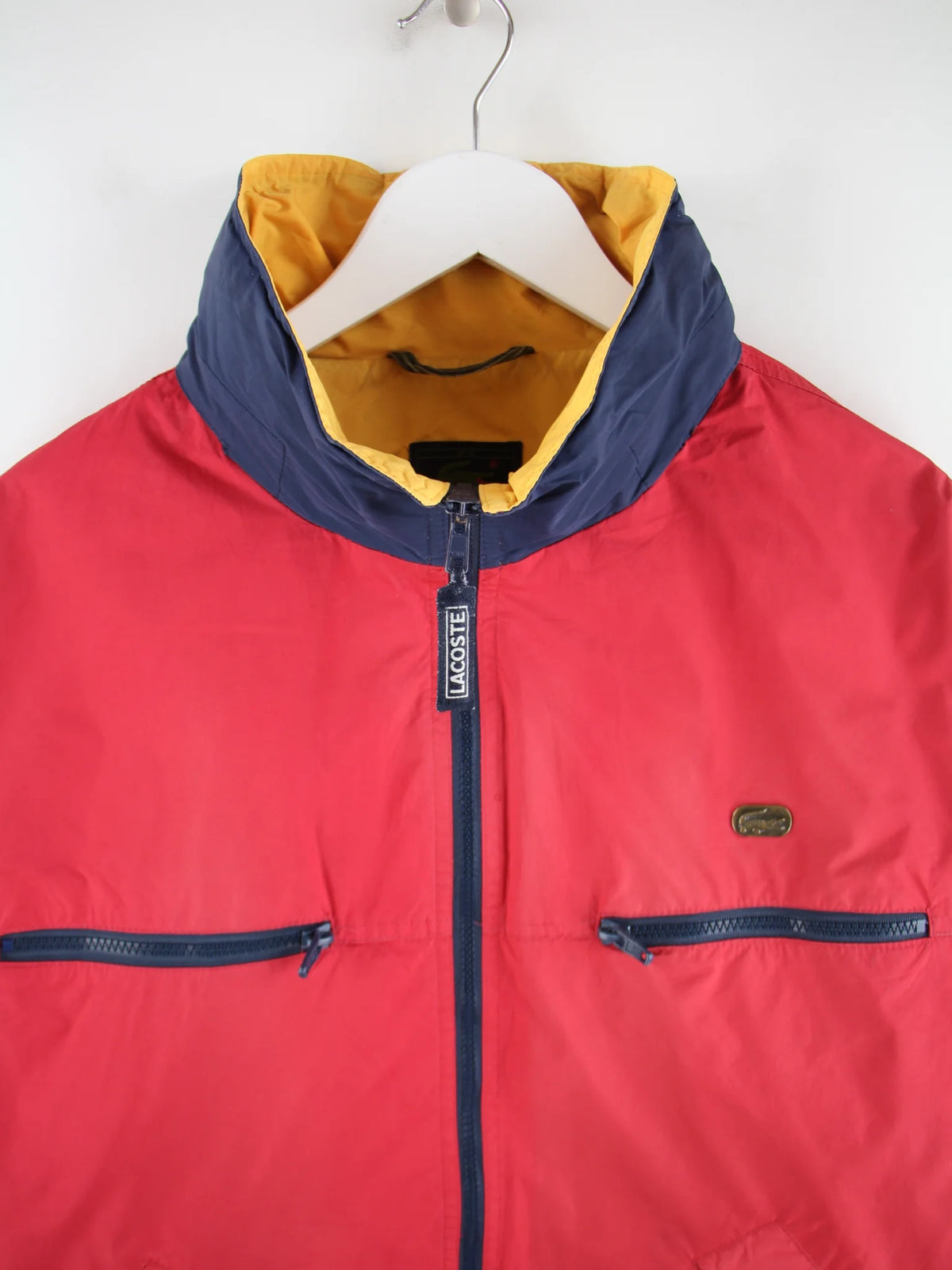 Lacoste Leichte Jacke Rot XL – Detailansicht Vorderseite