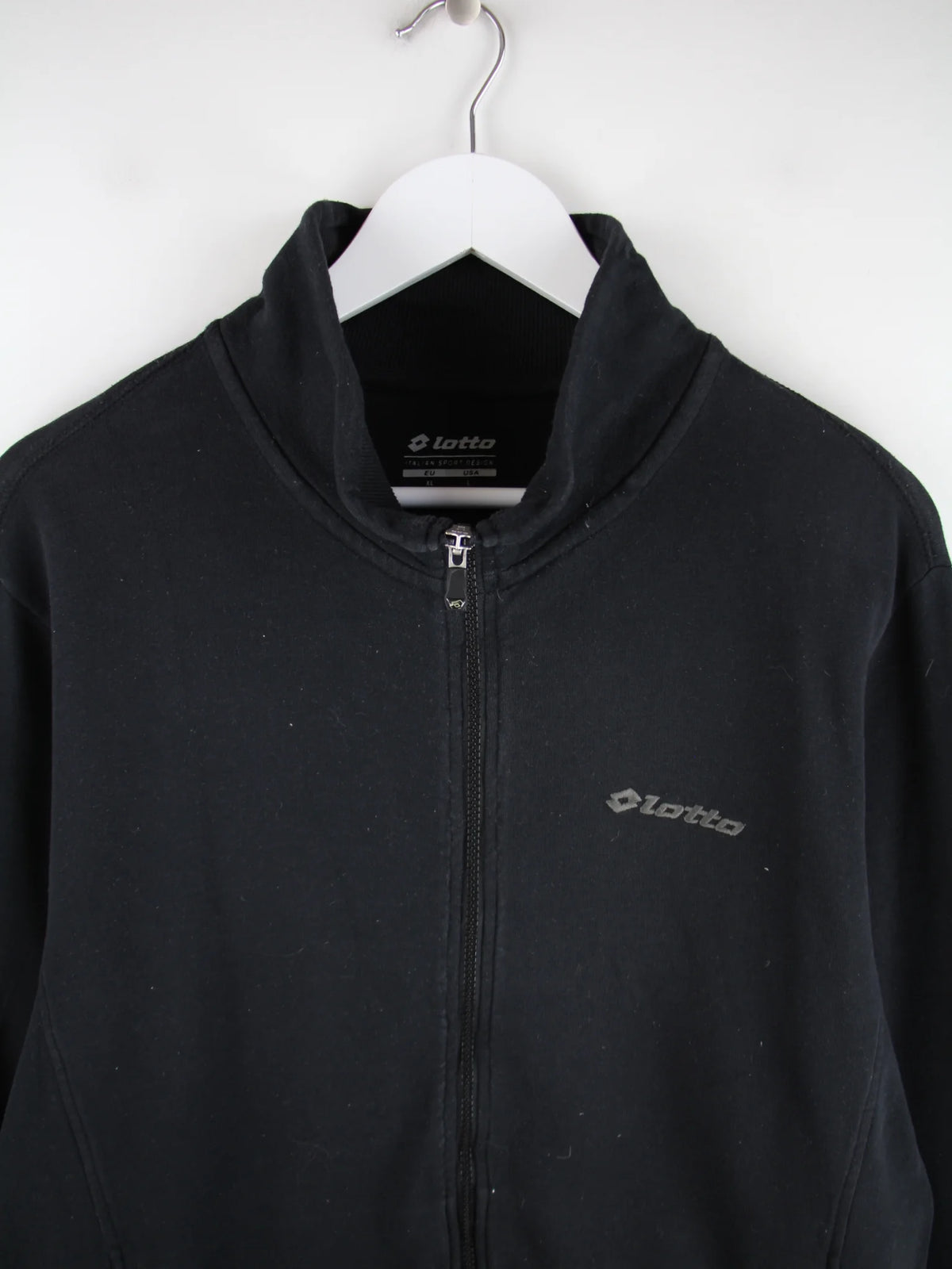Lotto Sweatjacke Schwarz XL – Detailansicht Vorderseite