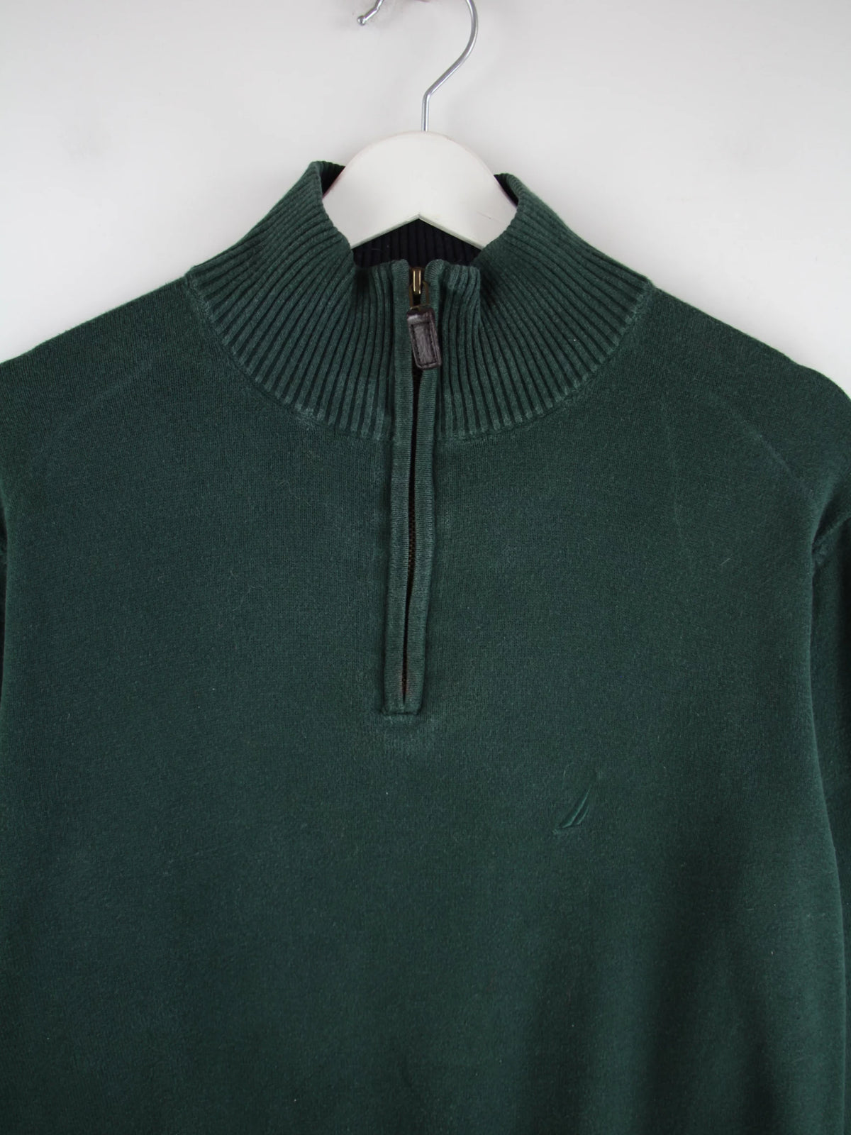 Nautica Pullover Grün M – Detailansicht Vorderseite