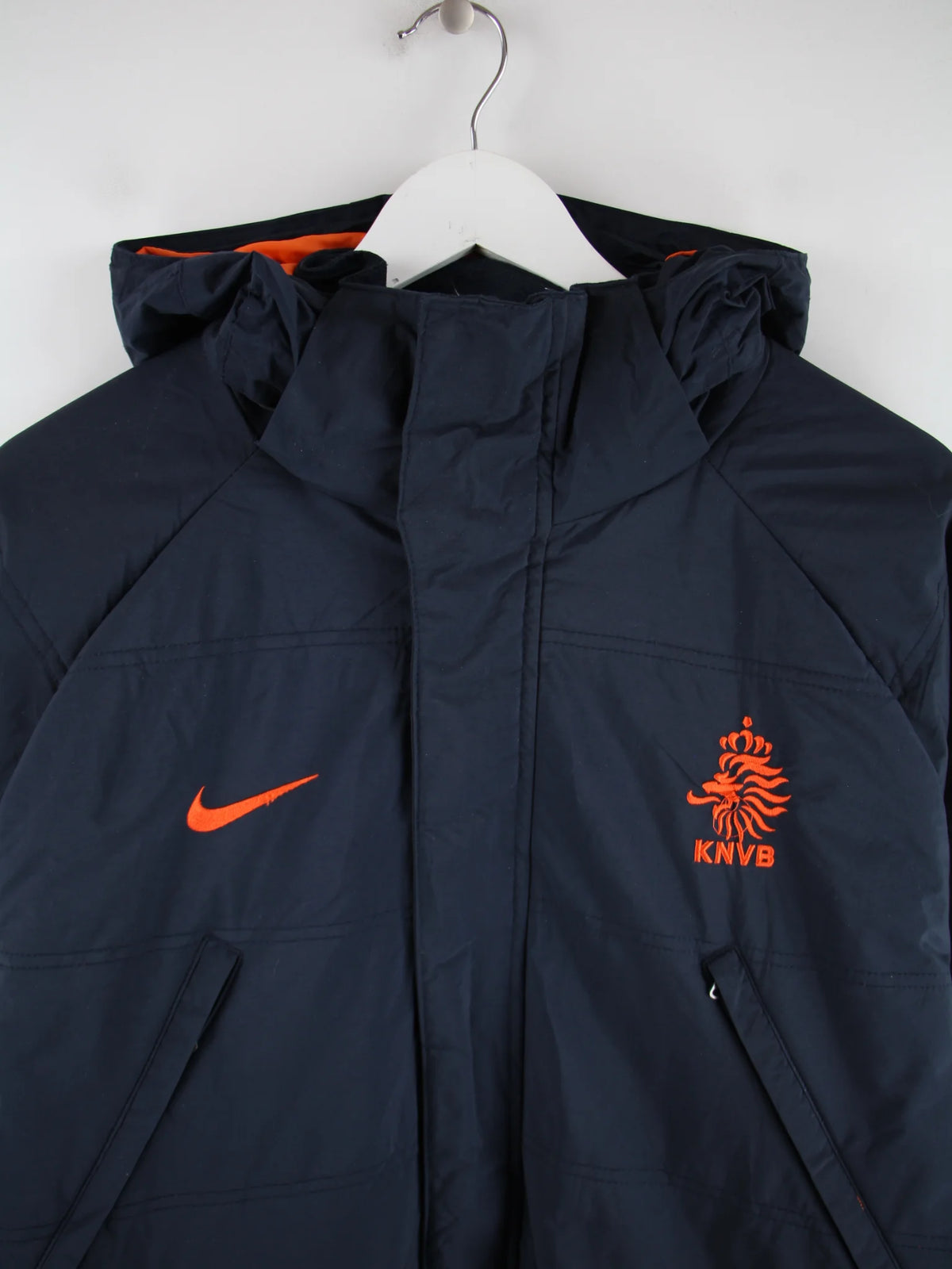 Nike Jacke Blau L – Detailansicht Vorderseite