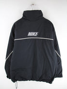 Nike Jacke Schwarz L – Detailansicht Vorderseite