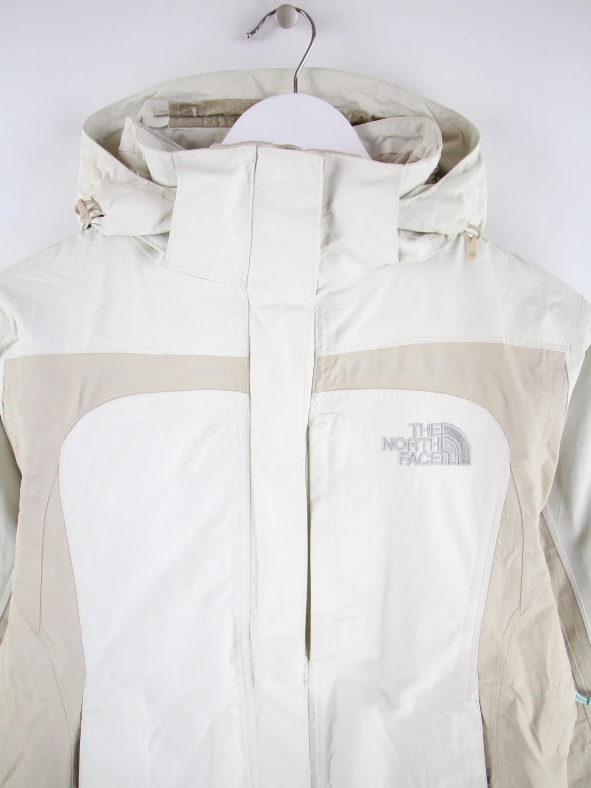 The North Face Jacke Weiß XS – Detailansicht Vorderseite