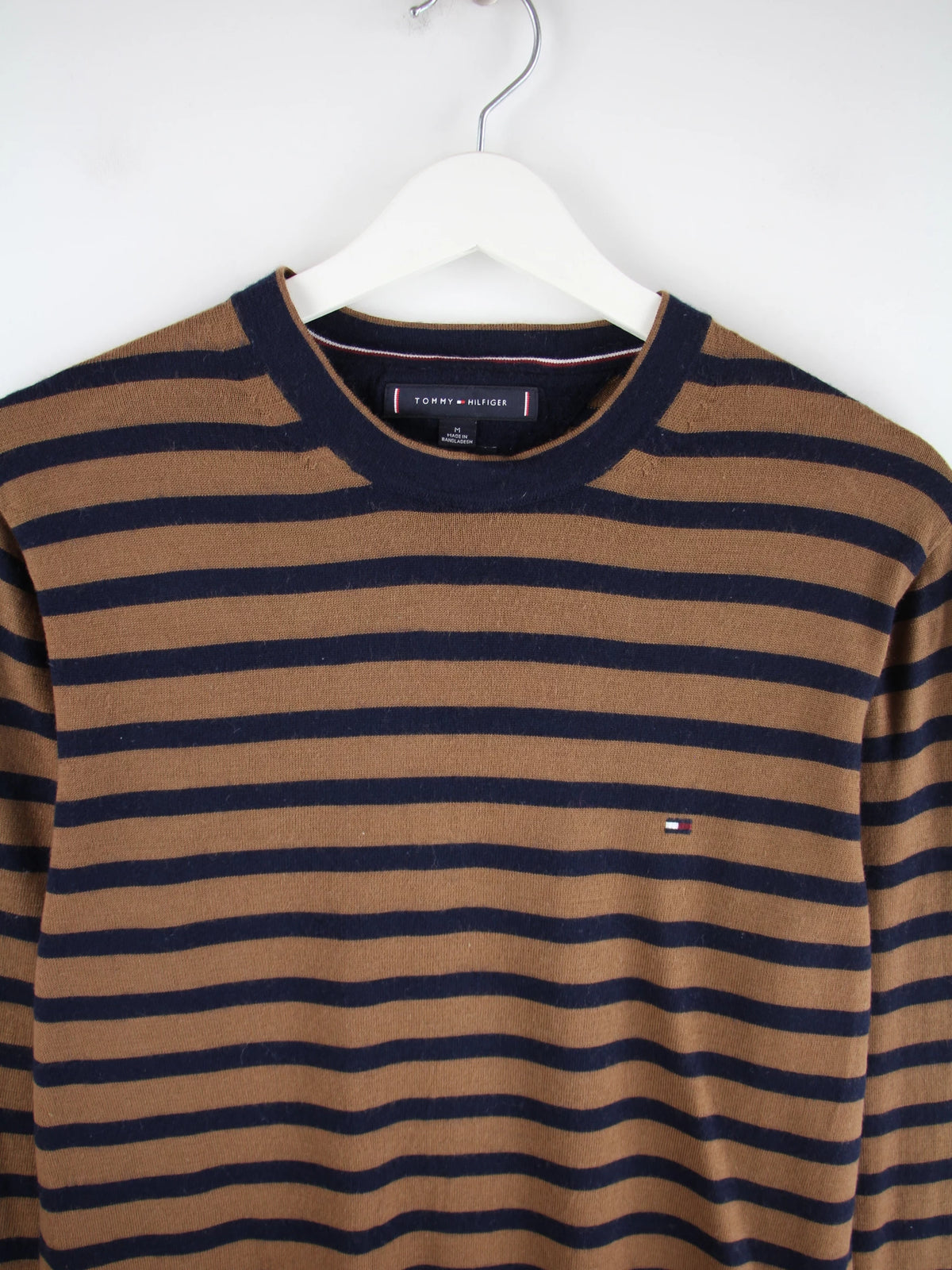 Tommy Hilfiger Pullover Braun M – Detailansicht Vorderseite