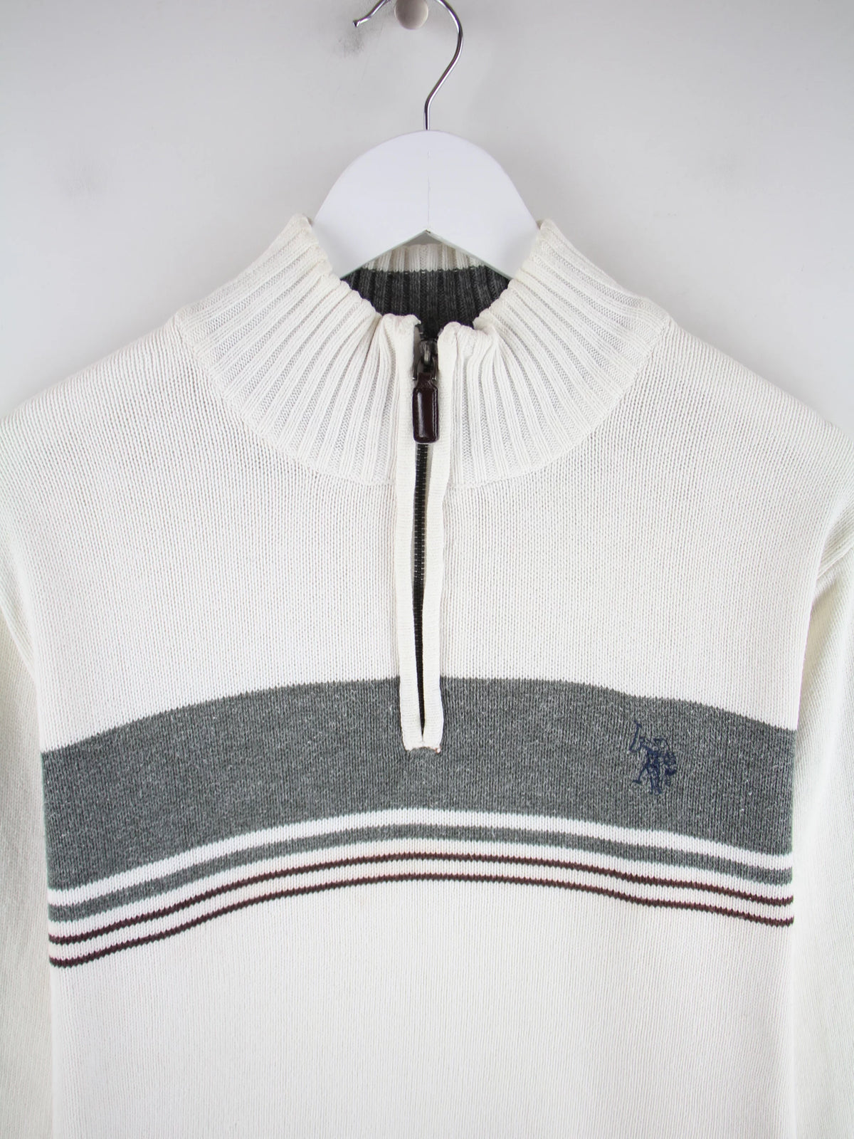 U.S. Polo ASSN. Pullover Weiß M – Detailansicht Vorderseite