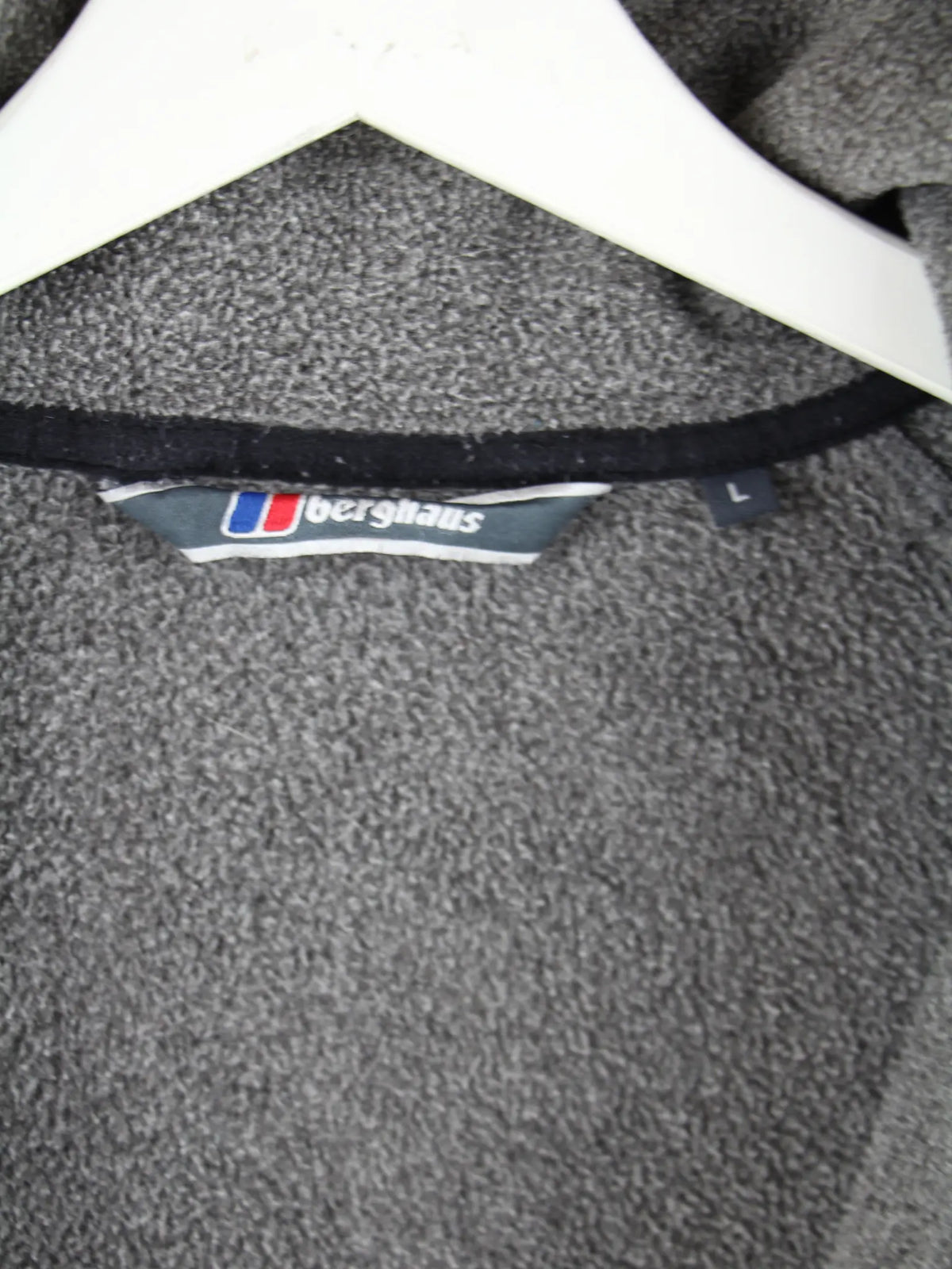 Vintage Fleece Grau L – Etikett