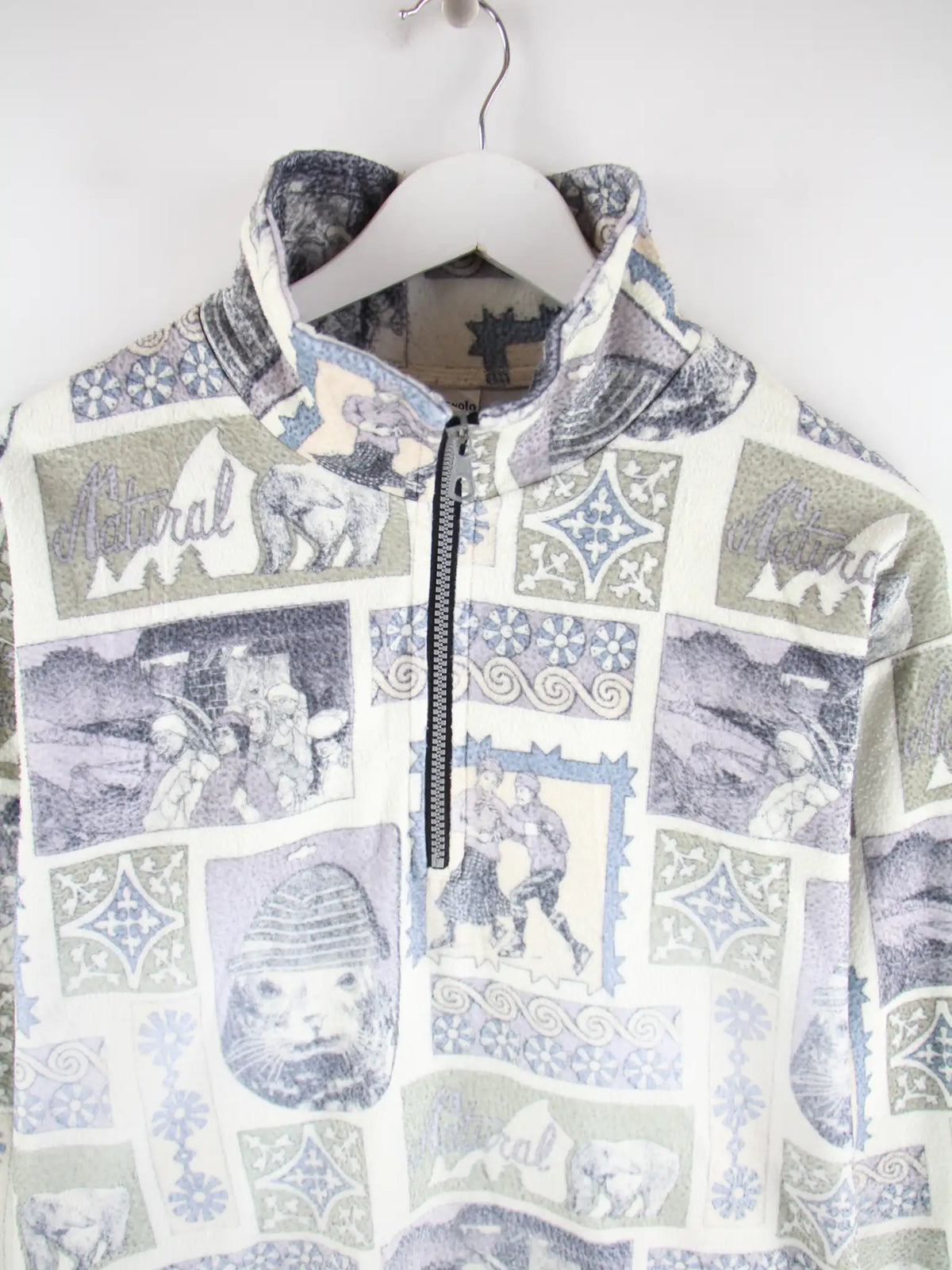 Vintage Fleece Weiß XL – Detailansicht Vorderseite