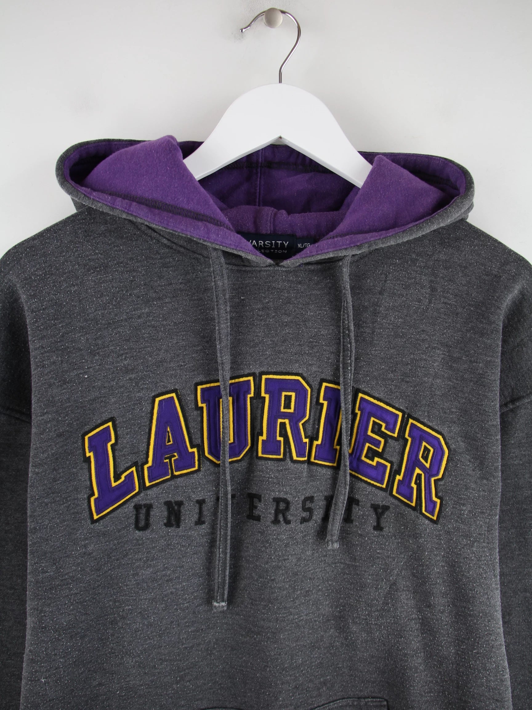 Vintage Hoodie Grau XL – Detailansicht Vorderseite
