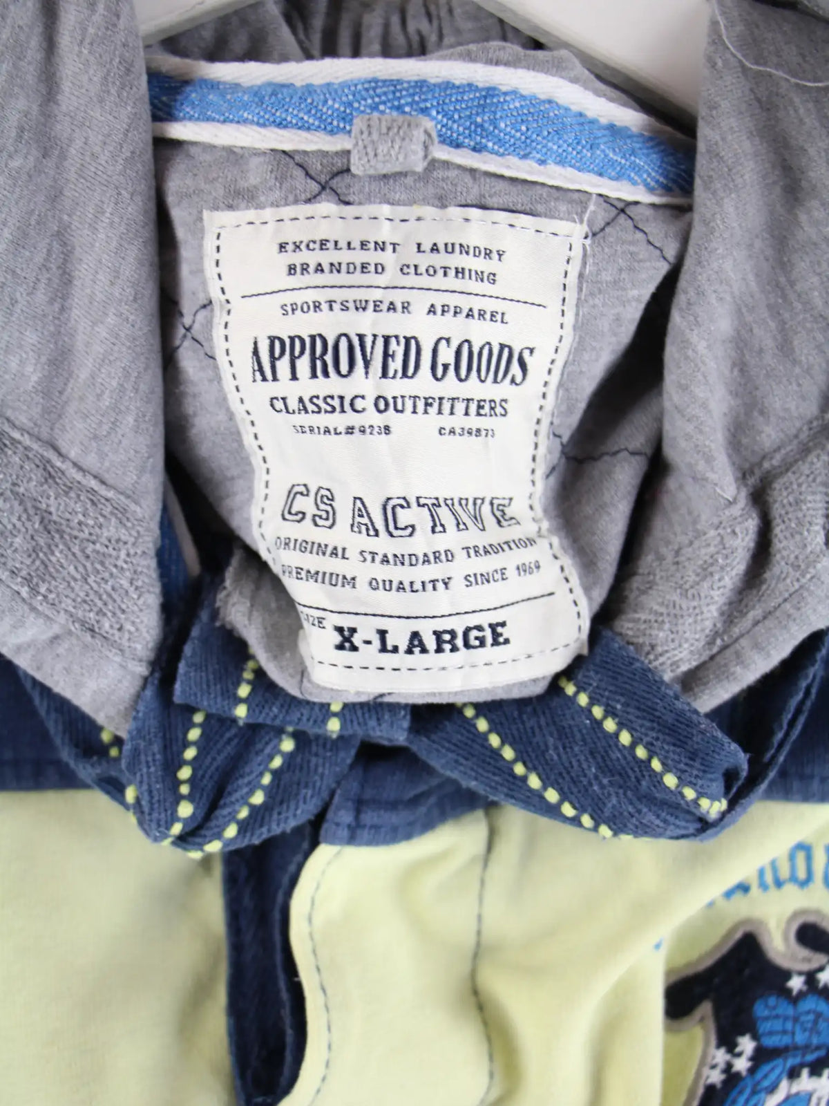 Vintage Hoodie Mehrfarbig XL – Etikett