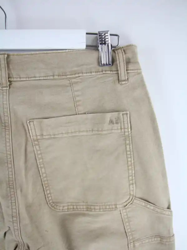 Vintage Hose Beige – Etikett