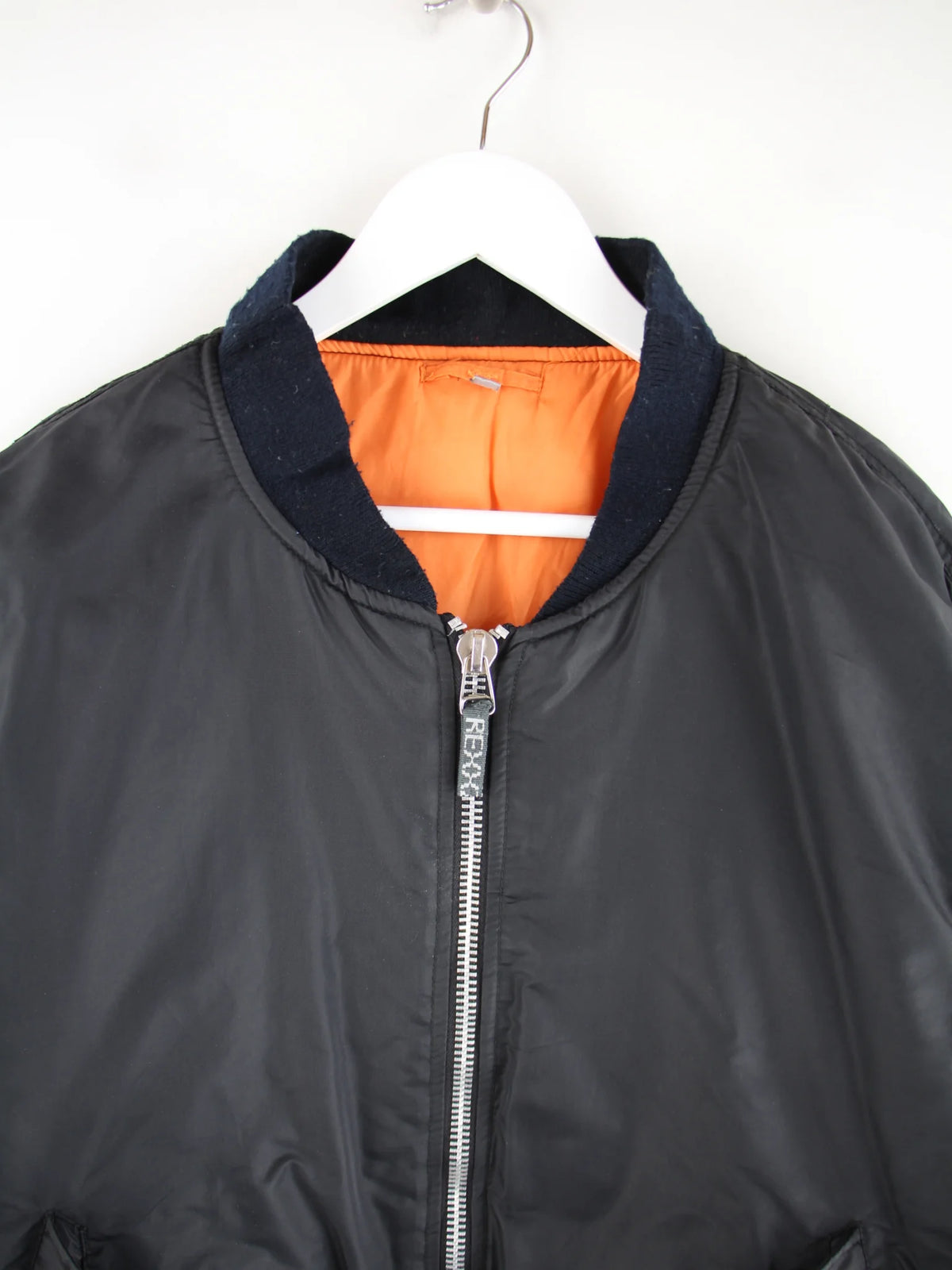 Vintage Jacke Schwarz L – Detailansicht Vorderseite