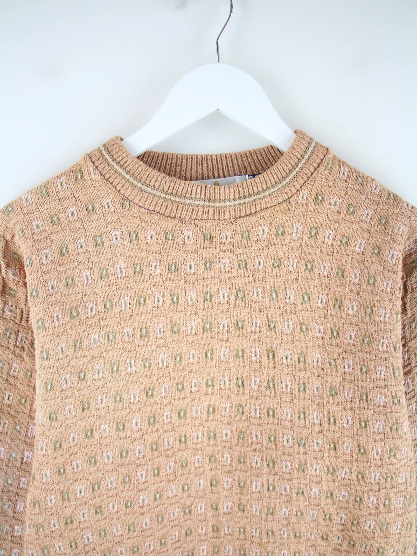 Vintage Pullover Beige M – Detailansicht Vorderseite