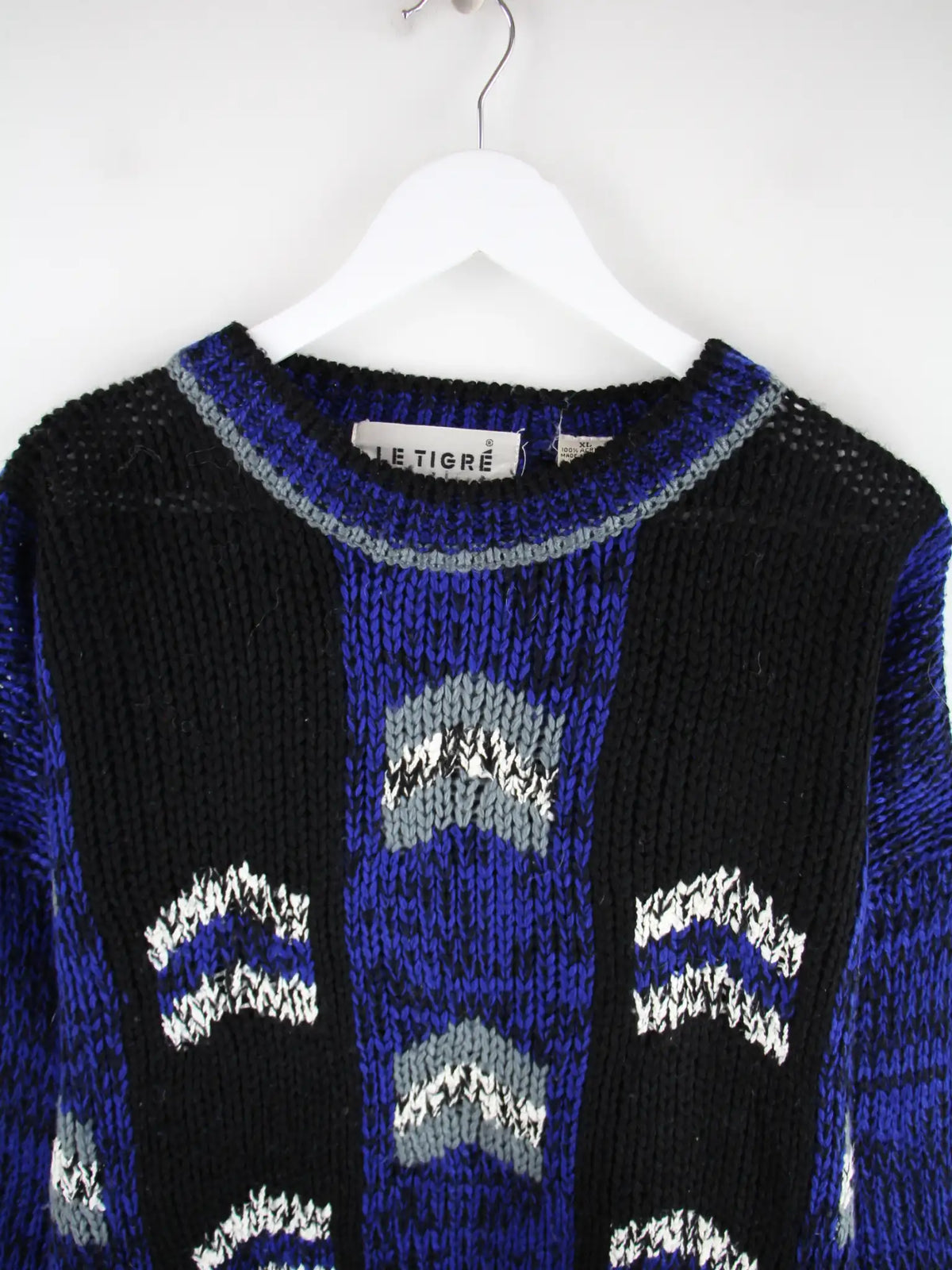 Vintage Pullover Blau XL – Detailansicht Vorderseite