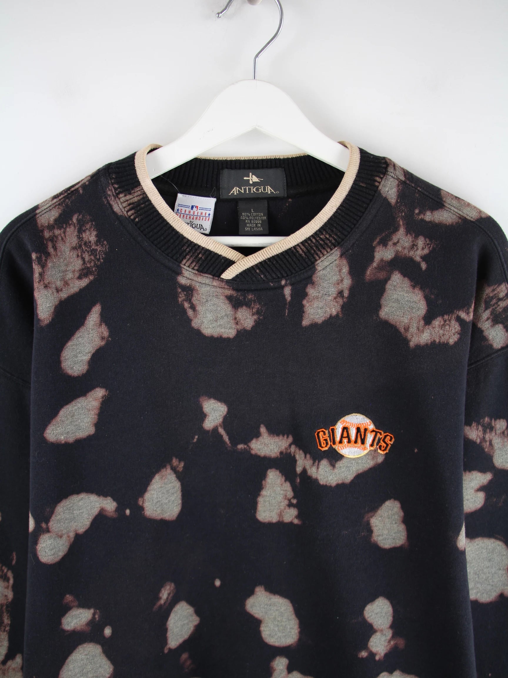 Vintage Sweater Schwarz L – Detailansicht Vorderseite