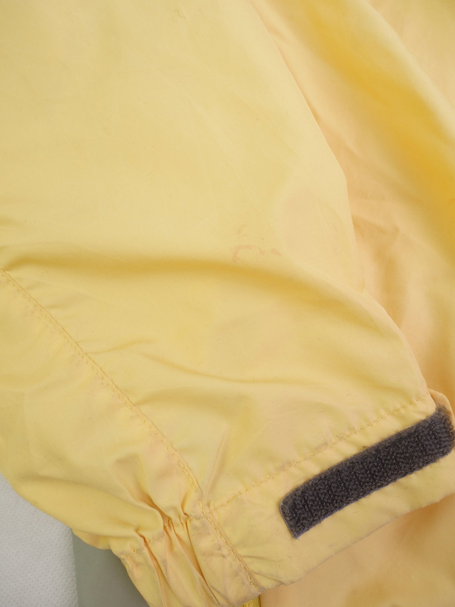 Nike ACG printed Logo yellow Track Jacke - Peeces