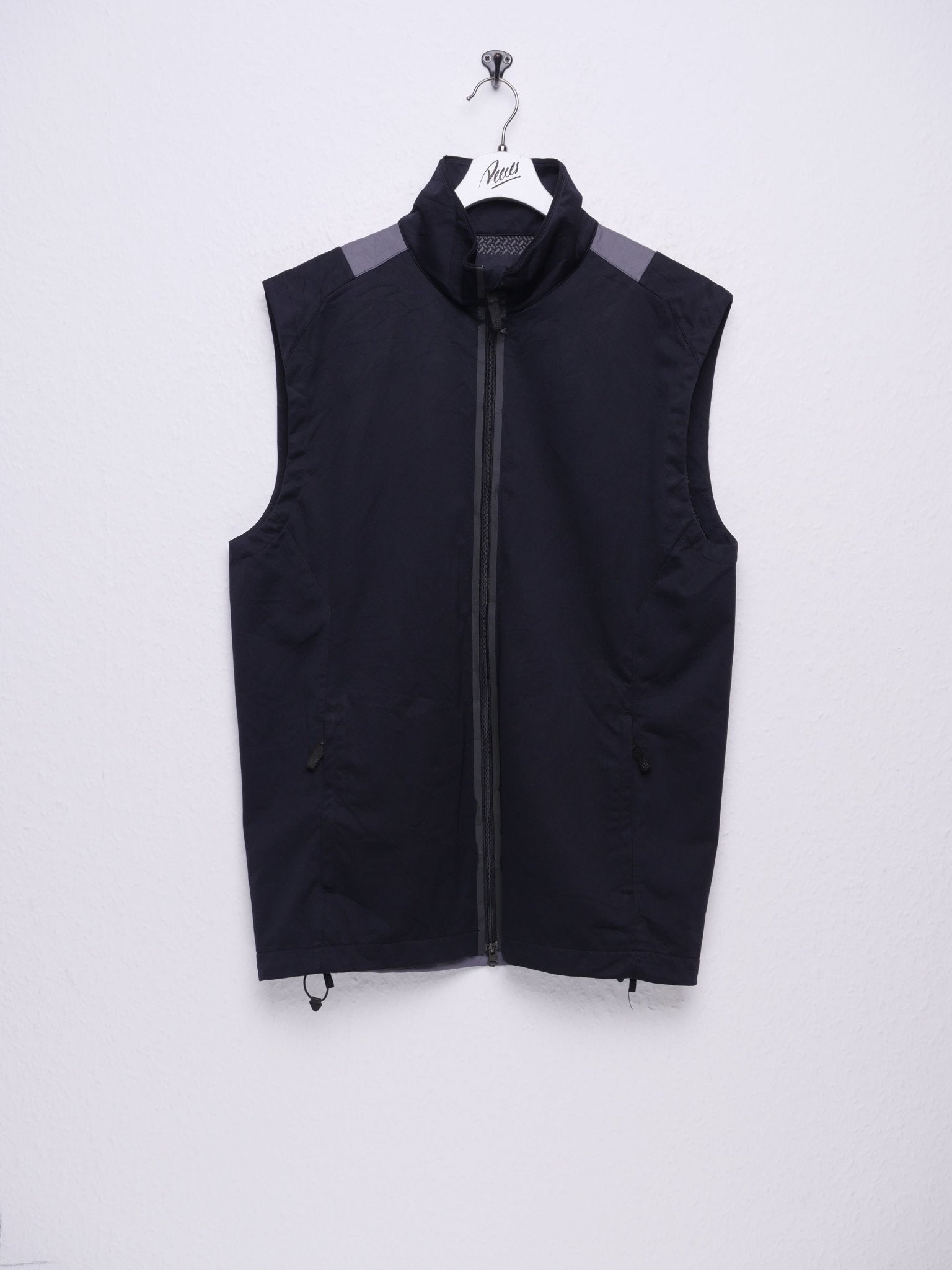 Nike basic black Vest Jacke - Peeces